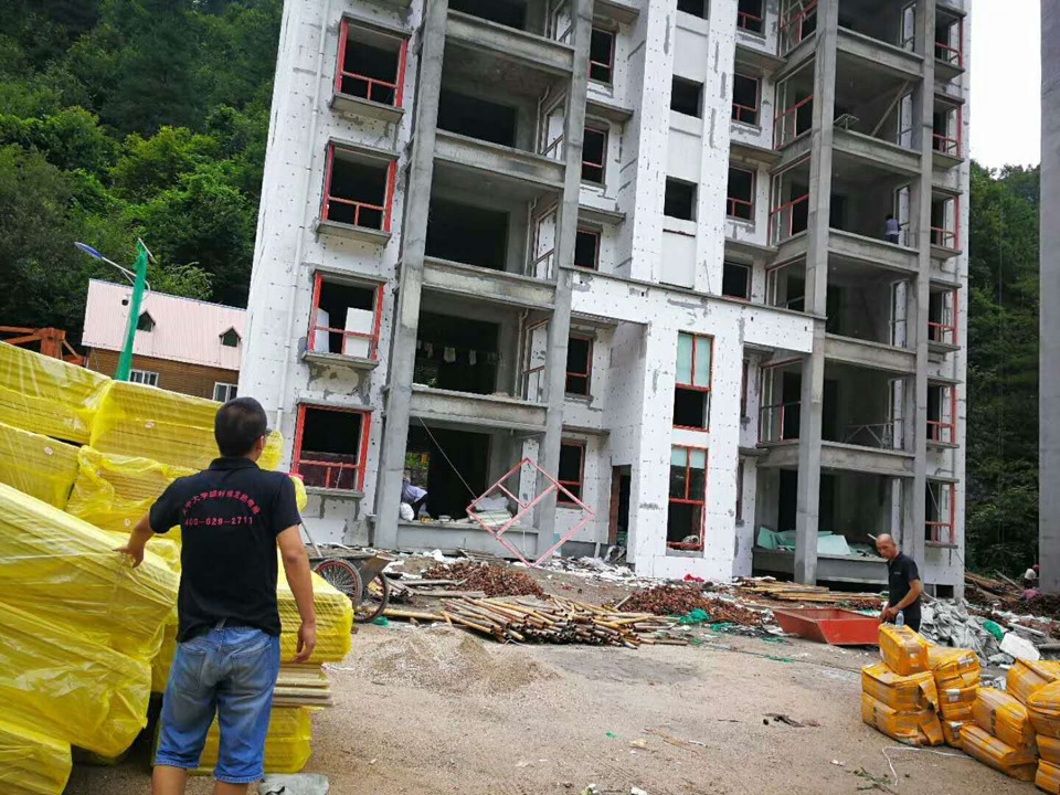 宁陕某住宅楼电地暖安装