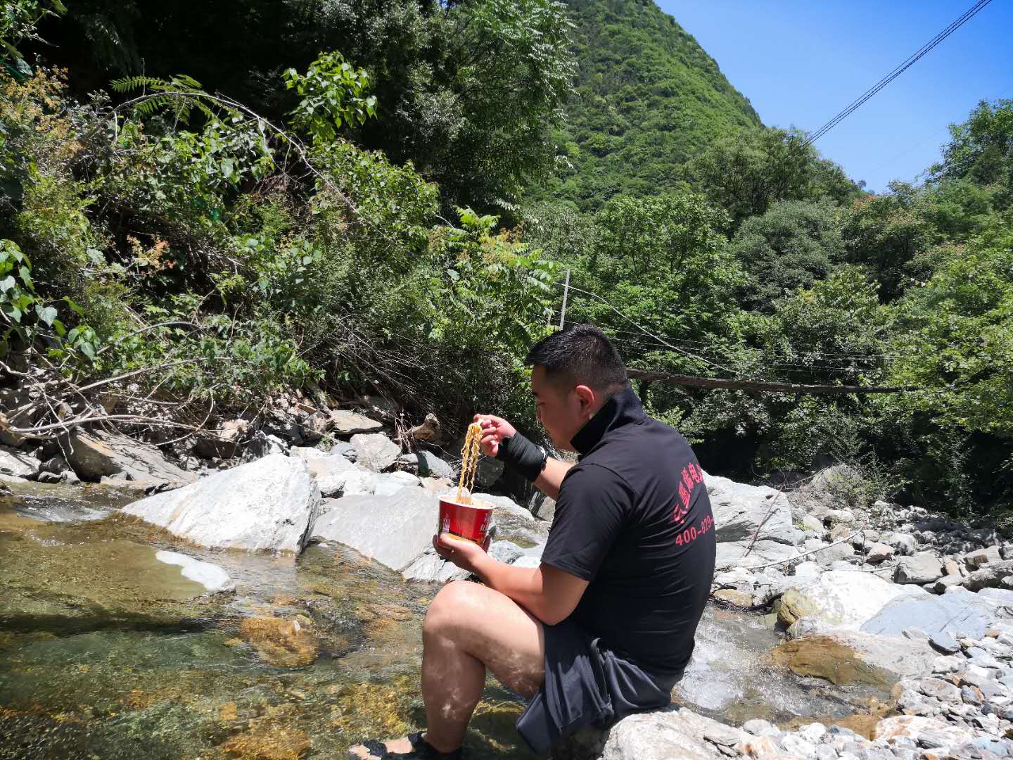 黑河森林公园保护站电地暖工程