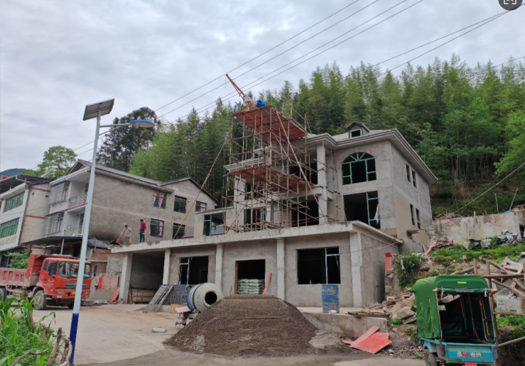 本工程为西安市长安县自建房电地暖安装，安装面积约280㎡